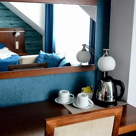 酒店 阿兹尔酒店 Kąty Wrocławskie