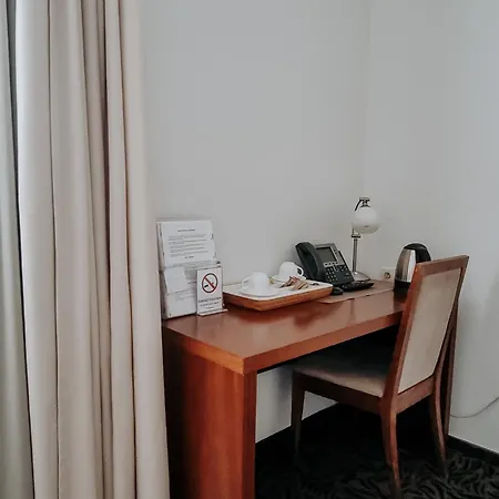 Hotel Azyl