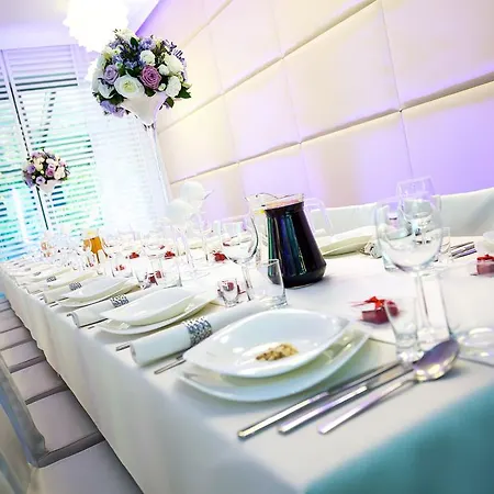 Hotel Azyl 3*