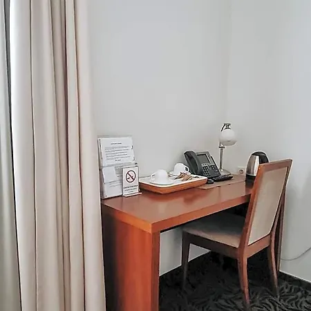 Hotel Azyl 3*