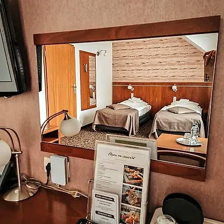 Hotel Azyl