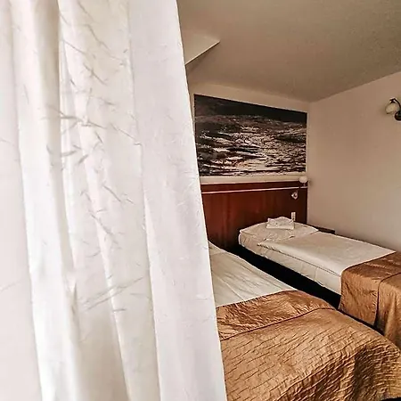 Hotel Azyl 3*