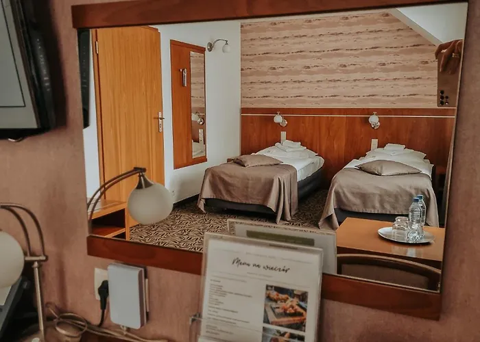 Azyl 3* Kąty Wrocławskie