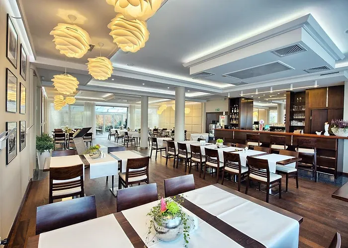 Azyl Hotel Kąty Wrocławskie